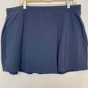 Abercrombie & Fitch traveler skort, color gray